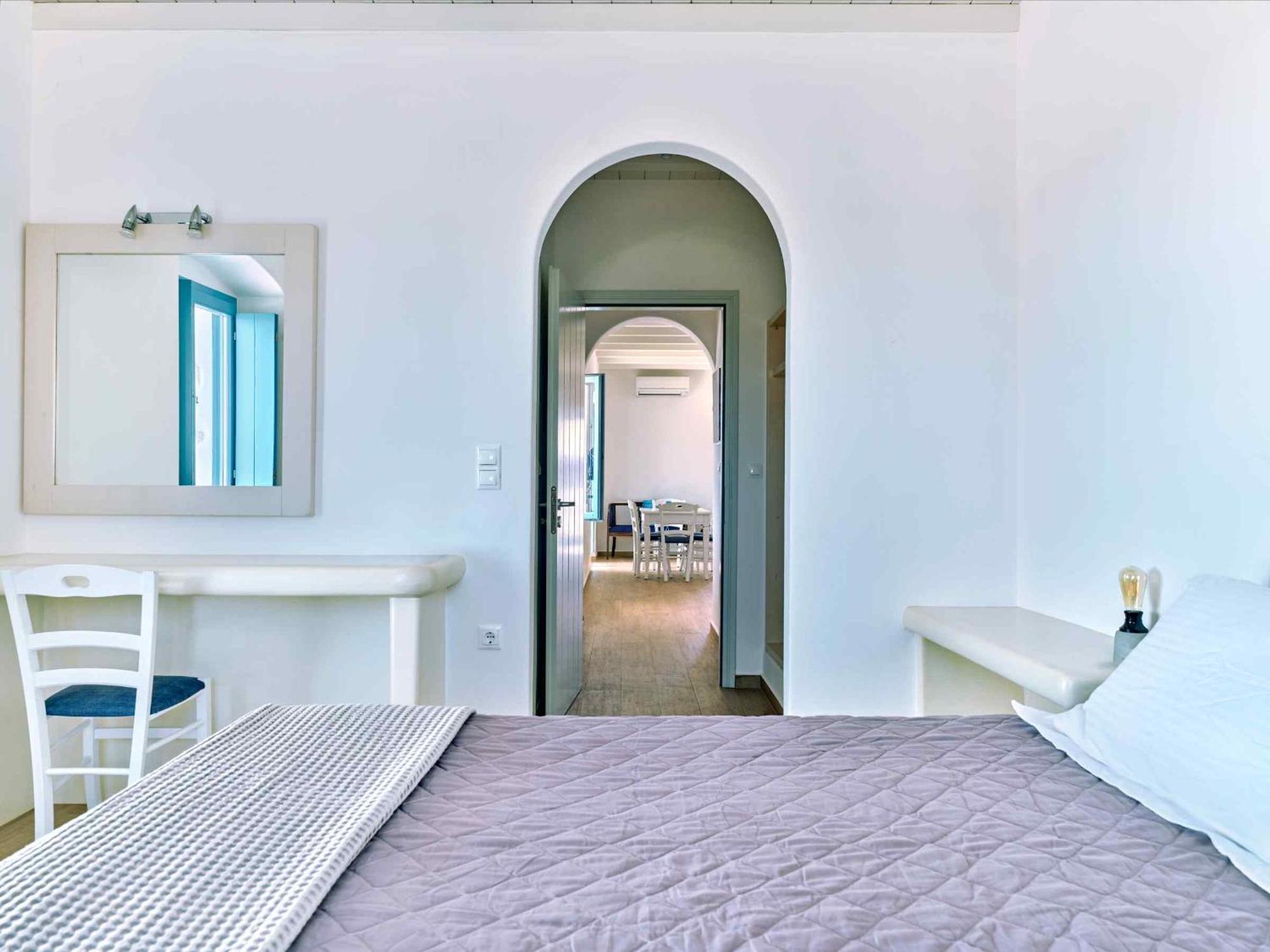 Luxurious Villa Pactia Amazing Pool Isterni  Exterior photo