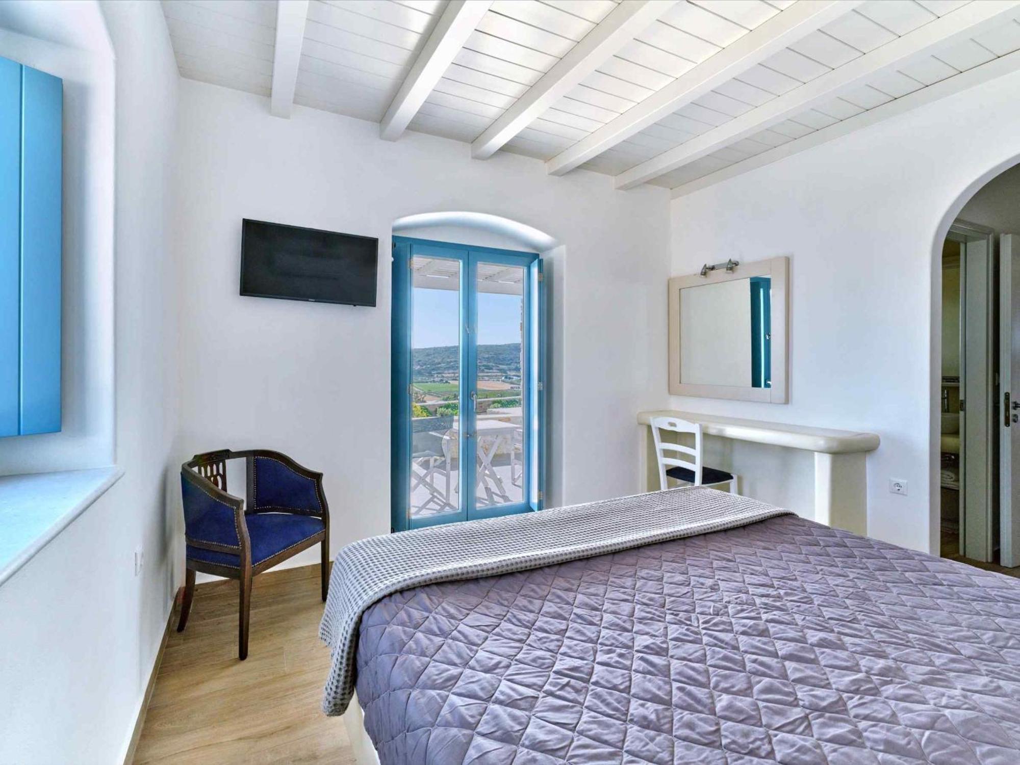 Luxurious Villa Pactia Amazing Pool Isterni  Exterior photo