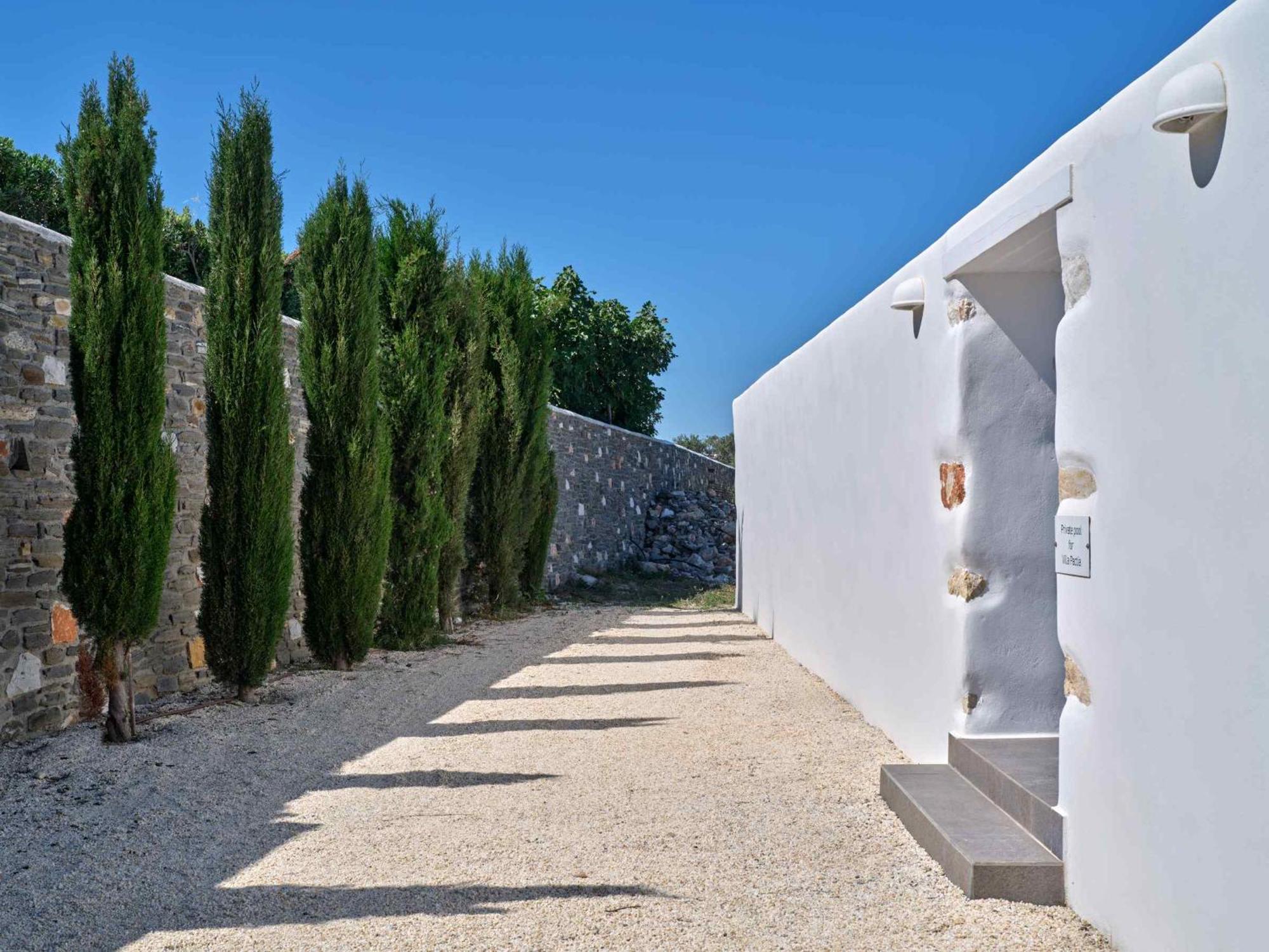 Luxurious Villa Pactia Amazing Pool Isterni  Exterior photo