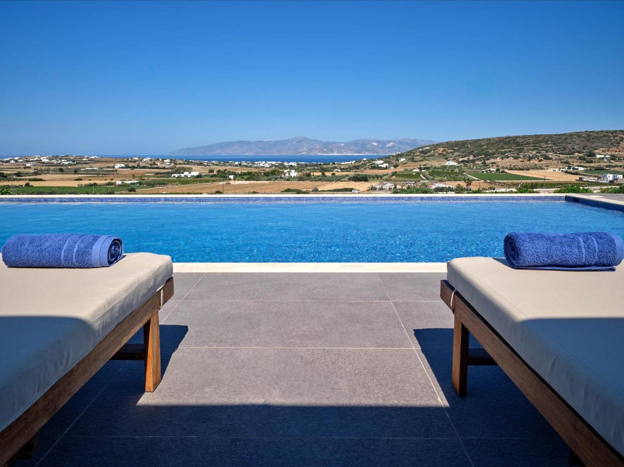 Luxurious Villa Pactia Amazing Pool Isterni  Exterior photo