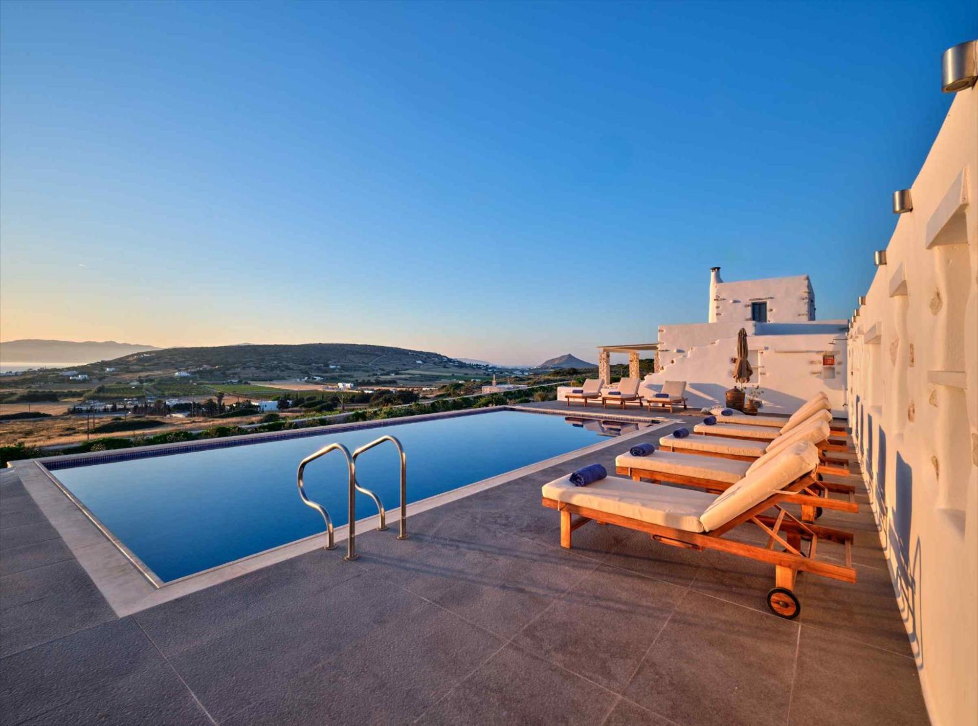 Luxurious Villa Pactia Amazing Pool Isterni  Exterior photo